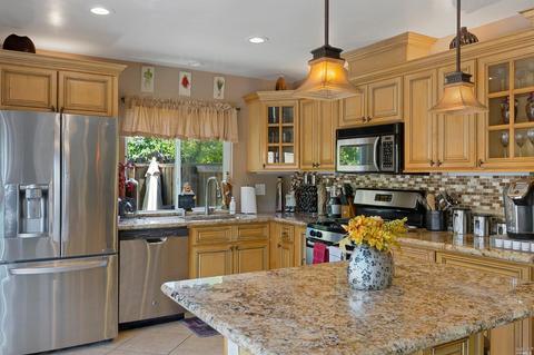 241 Baker St, Benicia, CA 94510 photo 9