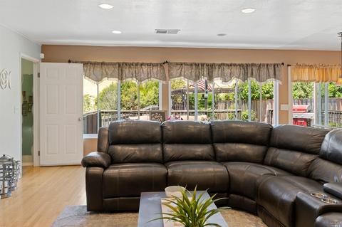 241 Baker St, Benicia, CA 94510 photo 19