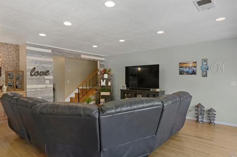 241 Baker St, Benicia, CA 94510 photo 17