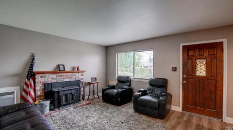 701 W D St S, Dixon, CA 95620 photo 6