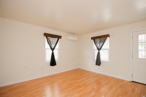 74 Victoria St, Vallejo, CA 94591 photo 9