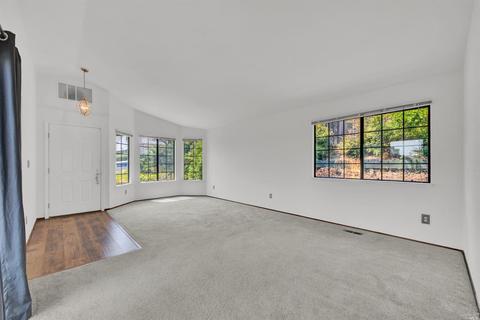 131 Helmsman Ct, Vallejo, CA 94591 photo 4