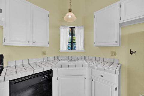 131 Helmsman Ct, Vallejo, CA 94591 photo 9