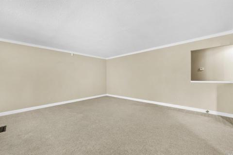 216 Devonshire St, Vallejo, CA 94591 photo 9