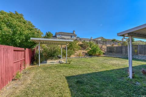 5114 Zinfandel Ln, Vallejo, CA 94591 photo 4