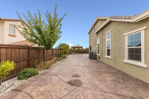 678 Elderberry Loop, Vacaville, CA 95688 photo 35