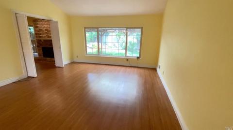 101 Picadilly Cir, Vallejo, CA 94591 photo 4