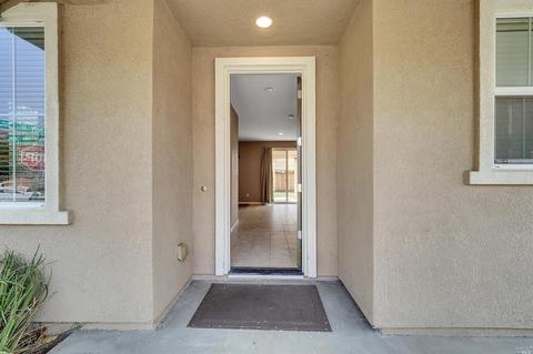 2060 Hamstead Ct, Vacaville, CA 95687 photo 4