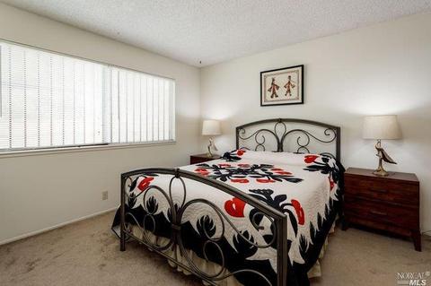 106 Cadiz Ct, Vallejo, CA 94591 photo 15
