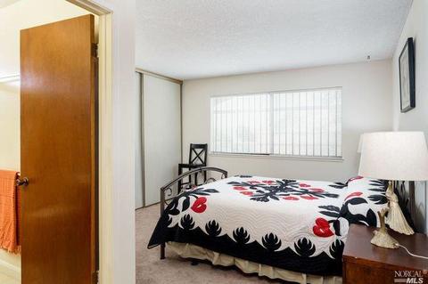 106 Cadiz Ct, Vallejo, CA 94591 photo 14
