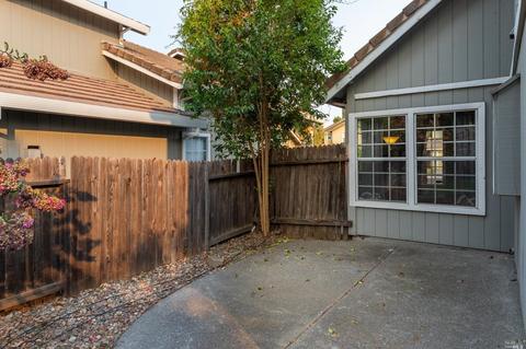 490 Regency Cir, Vacaville, CA 95687 photo 30