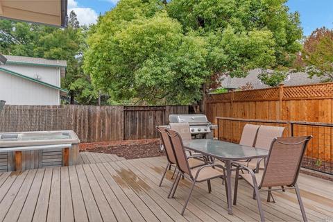 7966 Shira St, Windsor, CA 95492 photo 5