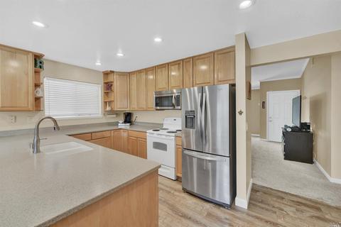 447 Robert Rd, Vacaville, CA 95687 photo 10