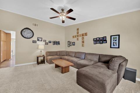 447 Robert Rd, Vacaville, CA 95687 photo 4