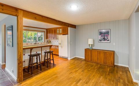 1508 Eric Ct, Petaluma, CA 94954 photo 2