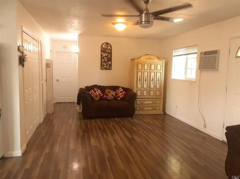 1619 Henry St, Fairfield, CA 94533 photo 2