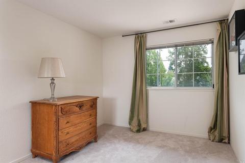 8525 Shadetree Dr, Windsor, CA 95492 photo 26