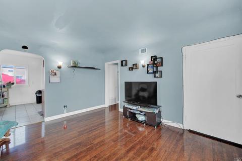 1670 Broadway St, Vallejo, CA 94590 photo 8