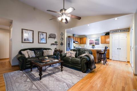 724 Hackberry Ct, Windsor, CA 95492 photo 8