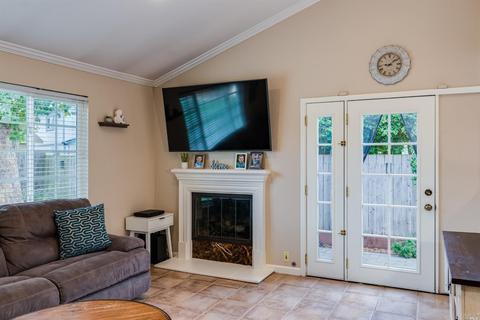 1504 Eric Ct, Petaluma, CA 94954 photo 5