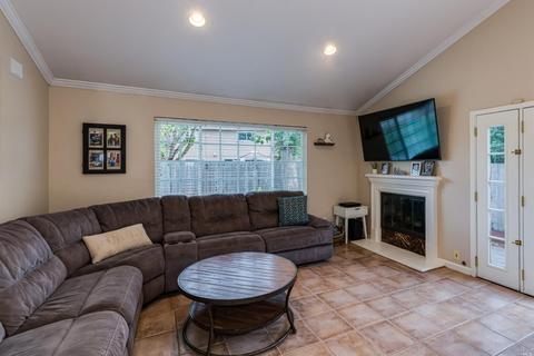 1504 Eric Ct, Petaluma, CA 94954 photo 4