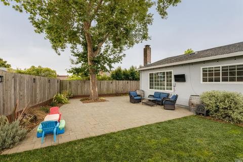 1504 Eric Ct, Petaluma, CA 94954 photo 18