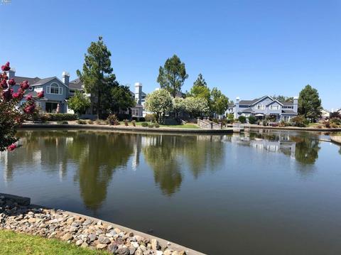 60 Mariners Cir, San Rafael, CA 94903 photo 27