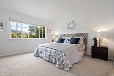 60 Mariners Cir, San Rafael, CA 94903 photo 15