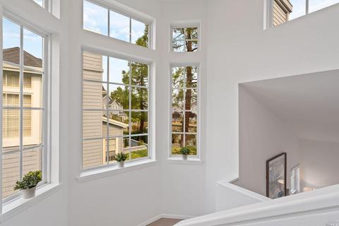 60 Mariners Cir, San Rafael, CA 94903 photo 14