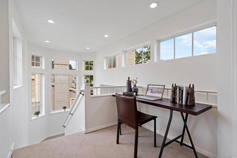 60 Mariners Cir, San Rafael, CA 94903 photo 13