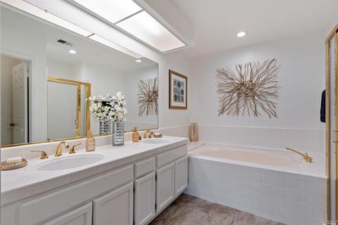 60 Mariners Cir, San Rafael, CA 94903 photo 17