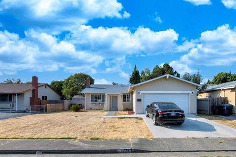 1227 Sanderling Dr, Fairfield, CA 94533 photo 2