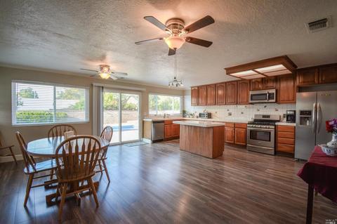 1390 Macdonald Ct, Dixon, CA 95620 photo 9
