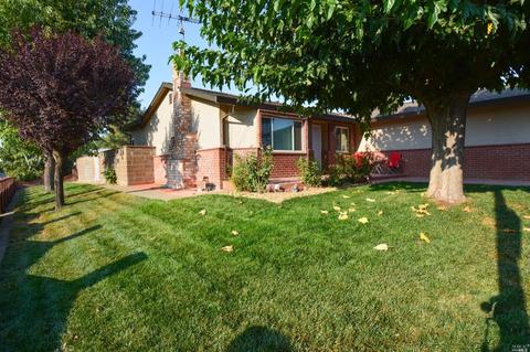 1390 Macdonald Ct, Dixon, CA 95620 photo 4