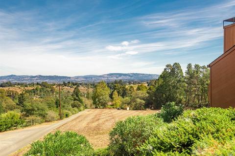 293 Mcgregor Ln, Sebastopol, CA 95472 photo 2