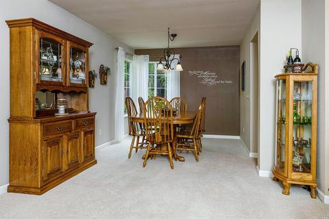 1010 Foothill Dr, Windsor, CA 95492 photo 9