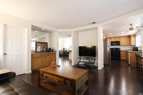 219 Breezewalk Dr, Vallejo, CA 94591 photo 15