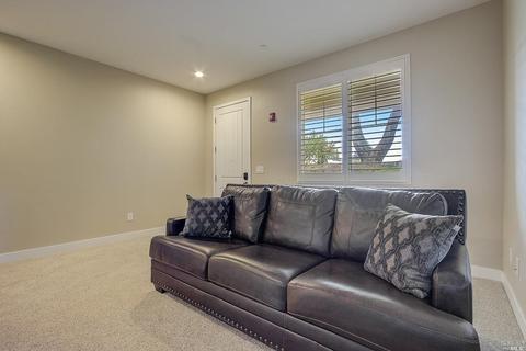 230 Johnson St, Windsor, CA 95492 photo 6
