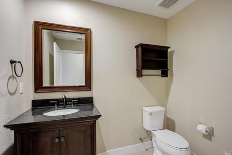 230 Johnson St, Windsor, CA 95492 photo 8