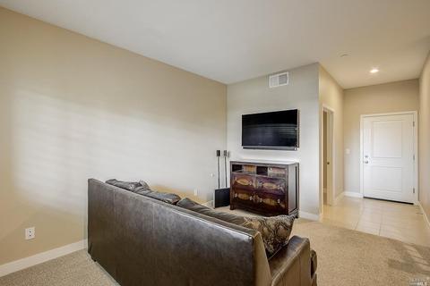 230 Johnson St, Windsor, CA 95492 photo 7