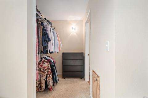 335 Fordham Cir, Vallejo, CA 94589 photo 17