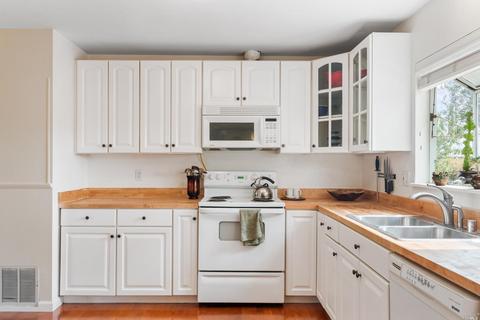 335 Fordham Cir, Vallejo, CA 94589 photo 5