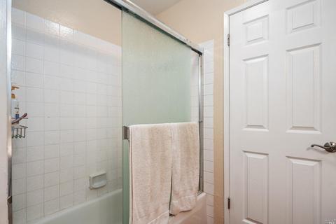 335 Fordham Cir, Vallejo, CA 94589 photo 12