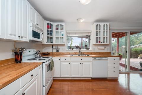 335 Fordham Cir, Vallejo, CA 94589 photo 4