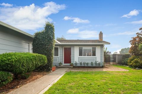 335 Fordham Cir, Vallejo, CA 94589 photo 2