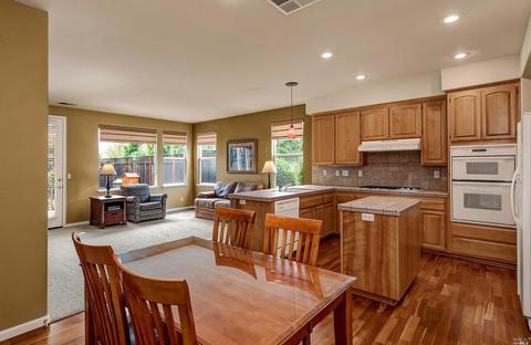 1110 Mitchell Ln, Windsor, CA 95492 photo 11