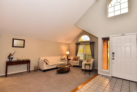 6173 Amie Dr, Windsor, CA 95492 photo 3