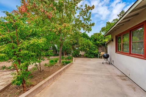 204 E 1st St, Napa, CA 94559 photo 21