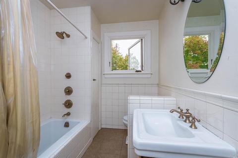 204 E 1st St, Napa, CA 94559 photo 19