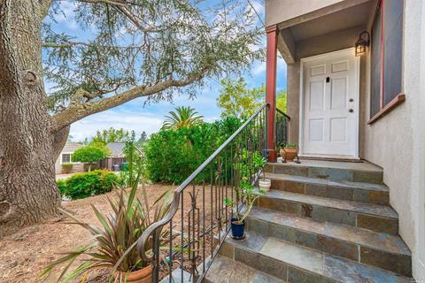 204 E 1st St, Napa, CA 94559 photo 6